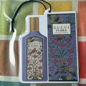 🪻GUCCI FLORA  MAGNOLIA AIR FRESHENER CAR FRESHIE 🪻